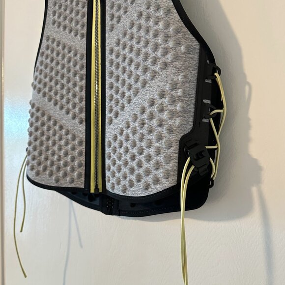 OMORPHO G-Vest in Heather - Picture 7 of 9